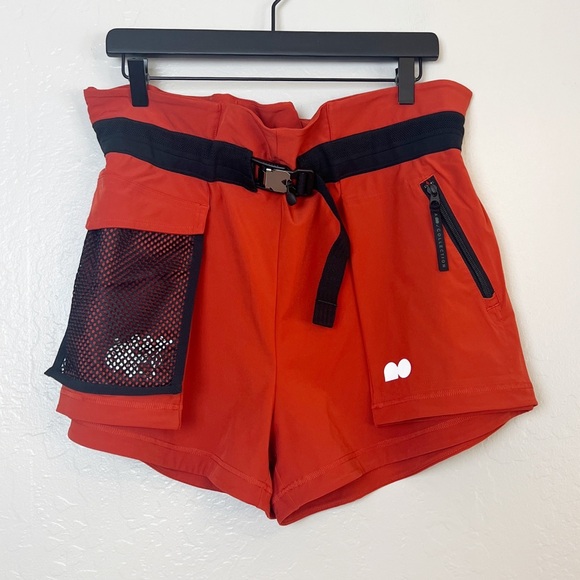 ✖️SOLD✖️•NIKE X Naomi Osaka• Utility Tennis Shorts in Cinnabar Red Size Medium - Picture 2 of 15